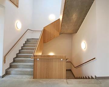 Treppenhaus mit Geländerbrüstung